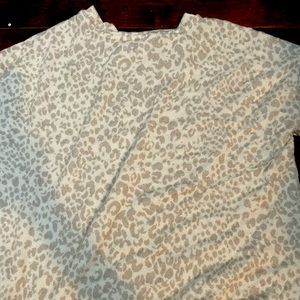 cute cheetah print long sleeve sweater! (really comfy)